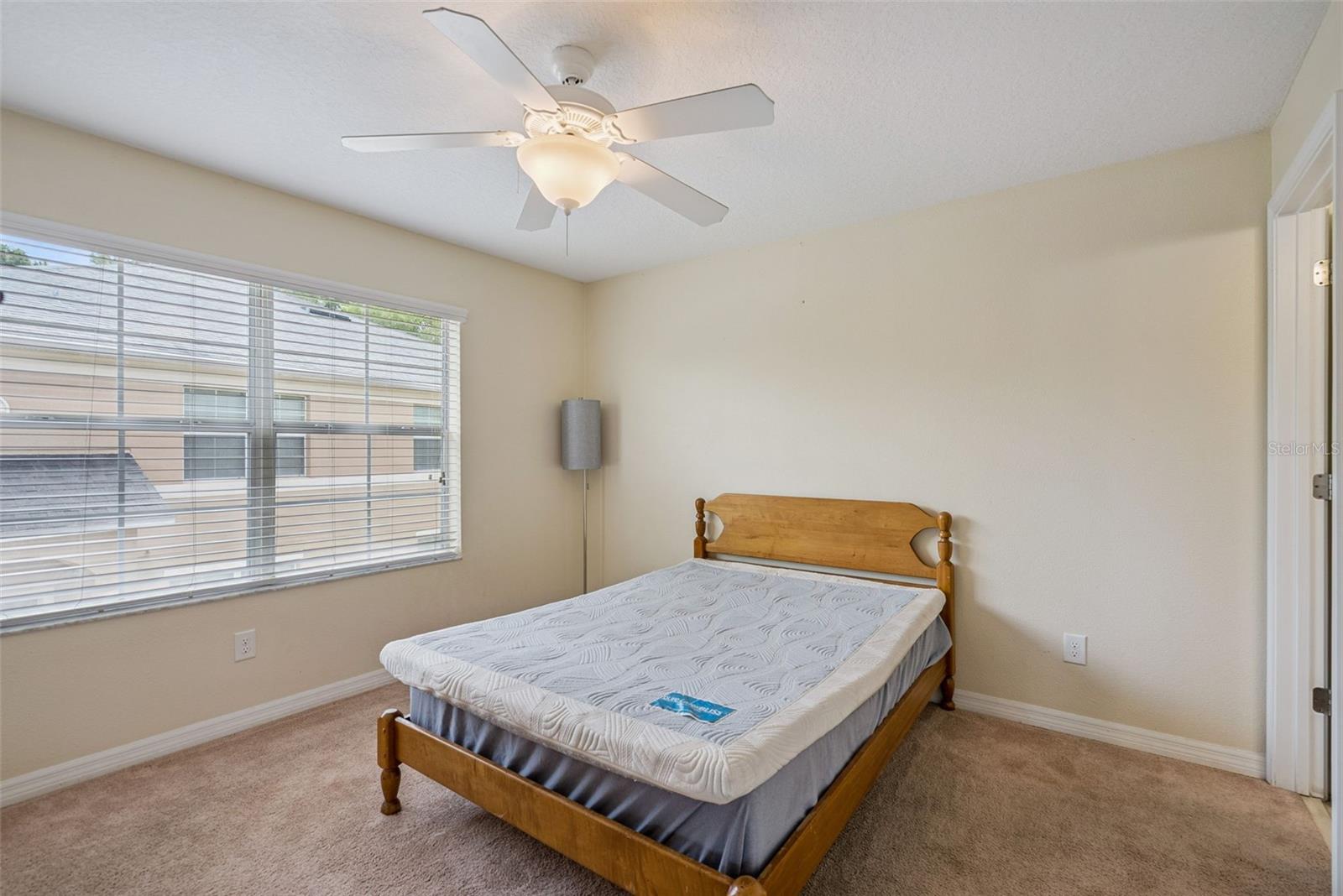 450 Carina Cir Property Photo 15
