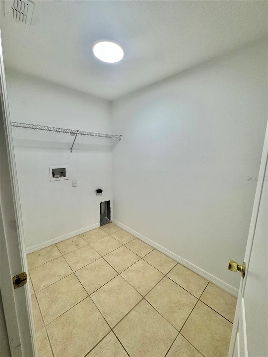 420 Marathon Ln Property Photo 10