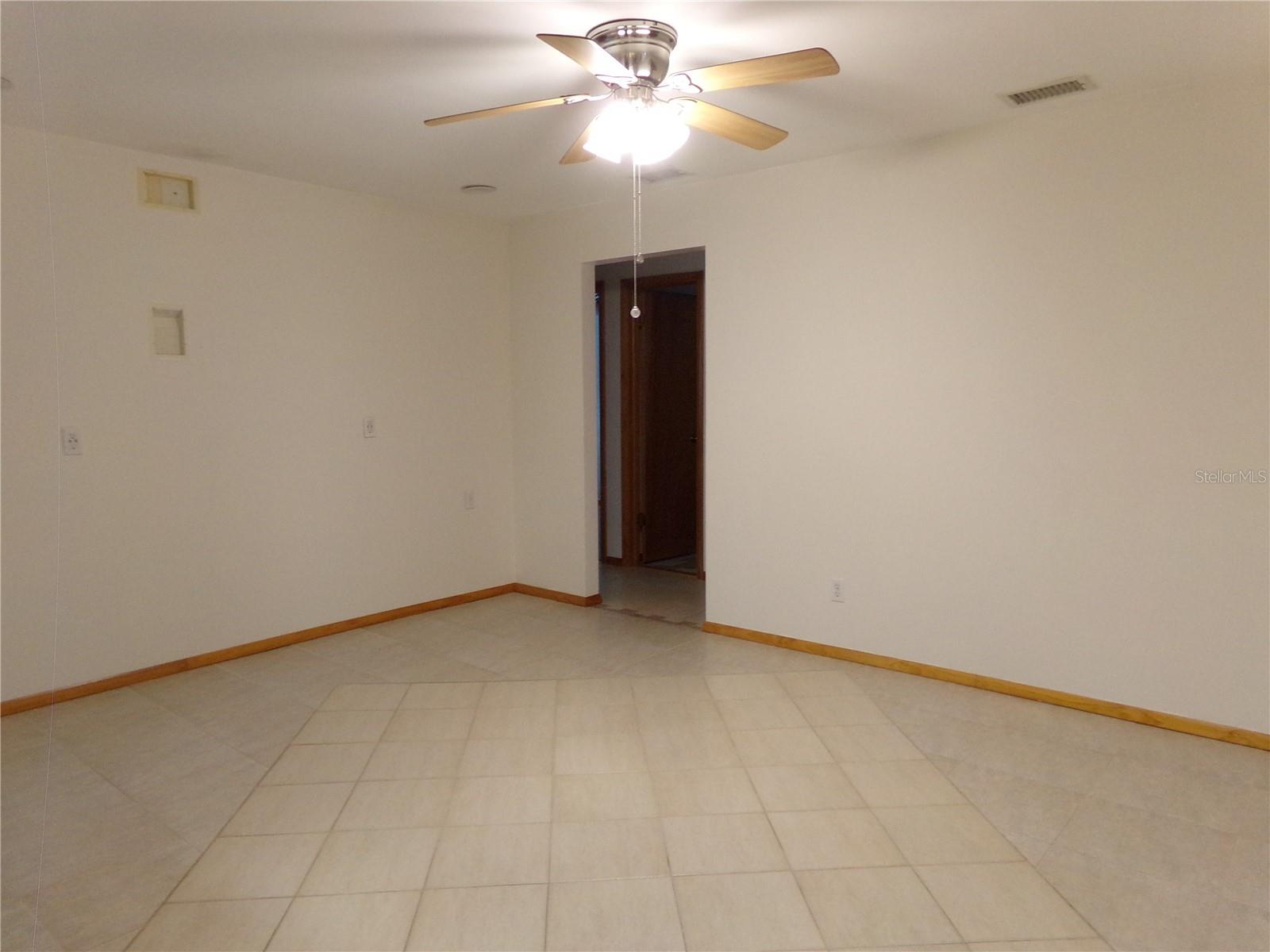 1320 Gladiolas Dr Property Photo 16