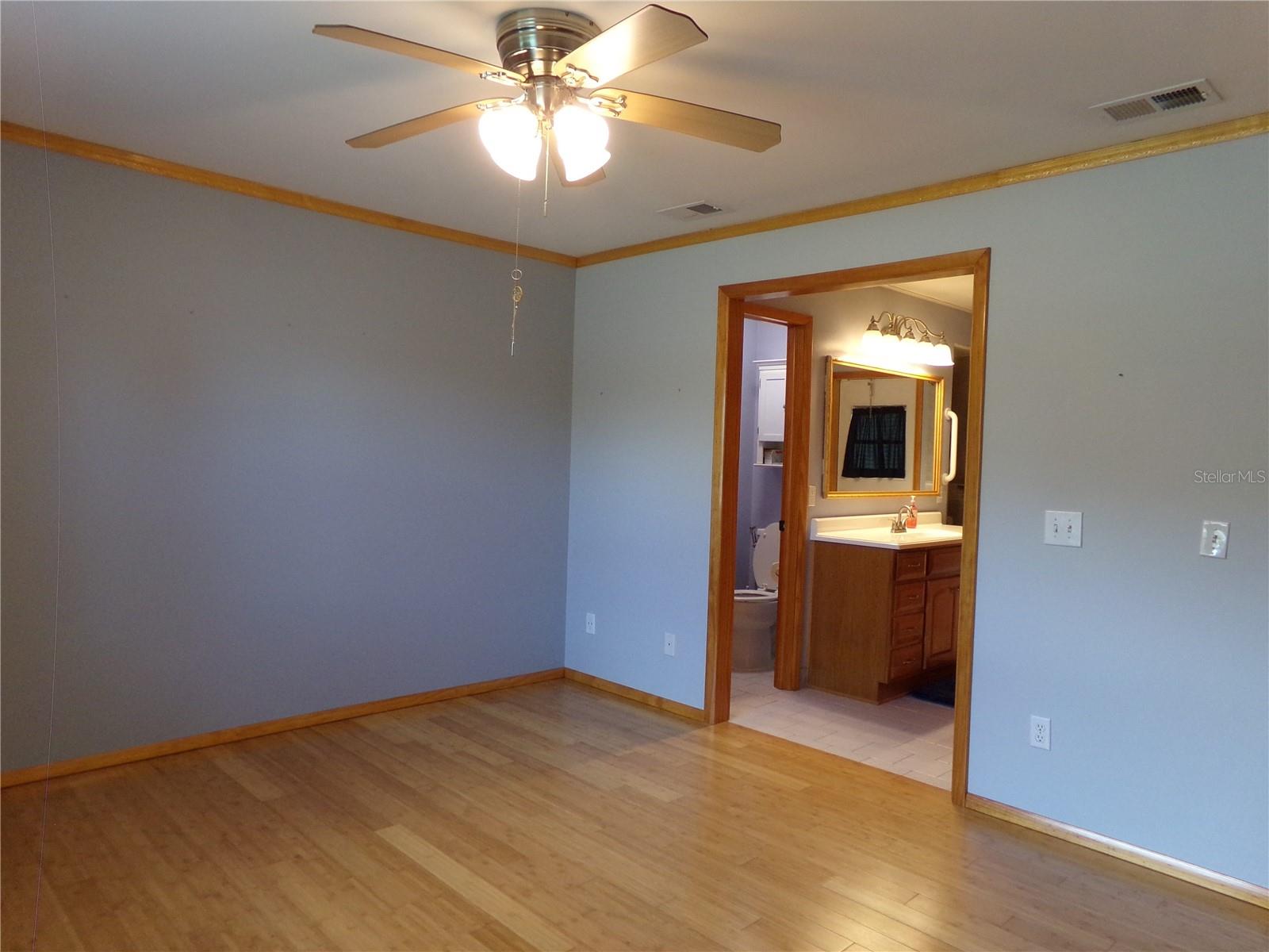 1320 Gladiolas Dr Property Photo 20
