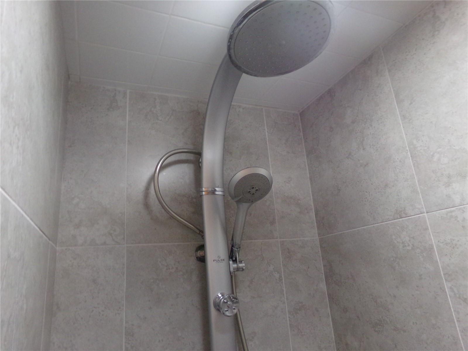 1320 Gladiolas Dr Property Photo 26