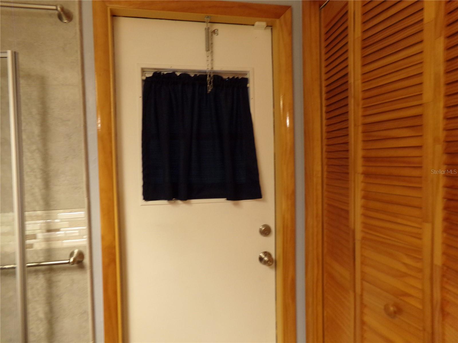 1320 Gladiolas Dr Property Photo 27