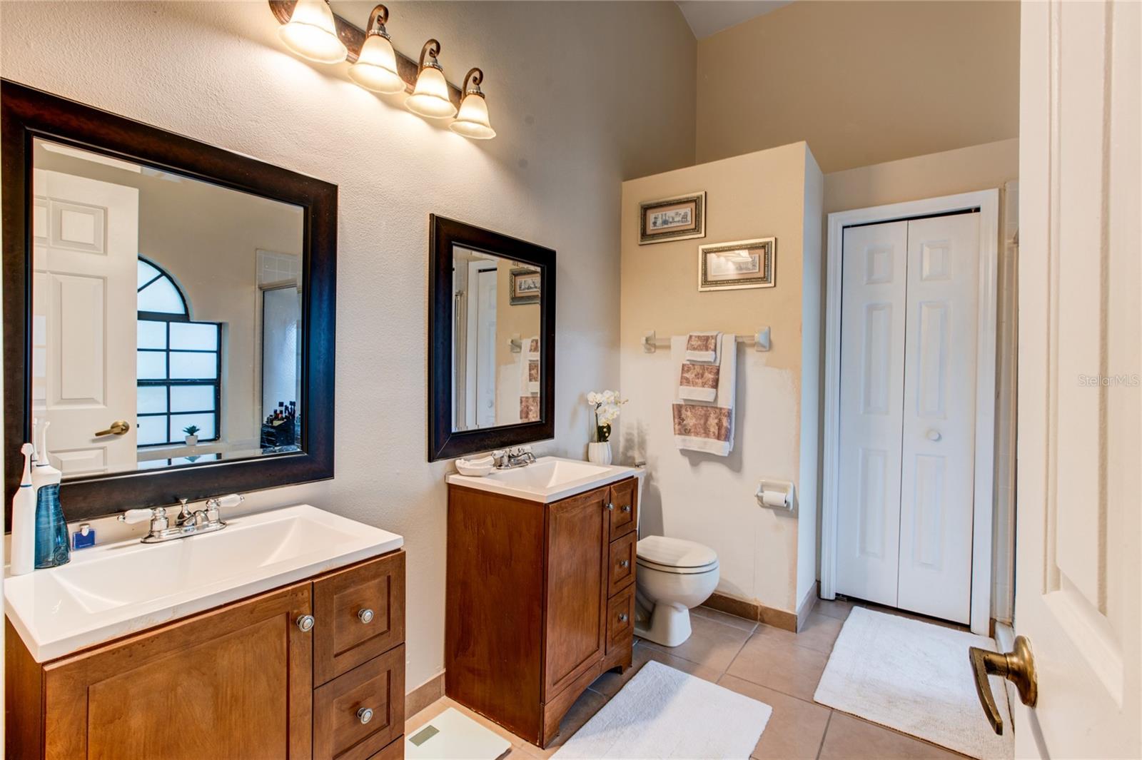 1022 Silcox Branch Cir Property Photo 12