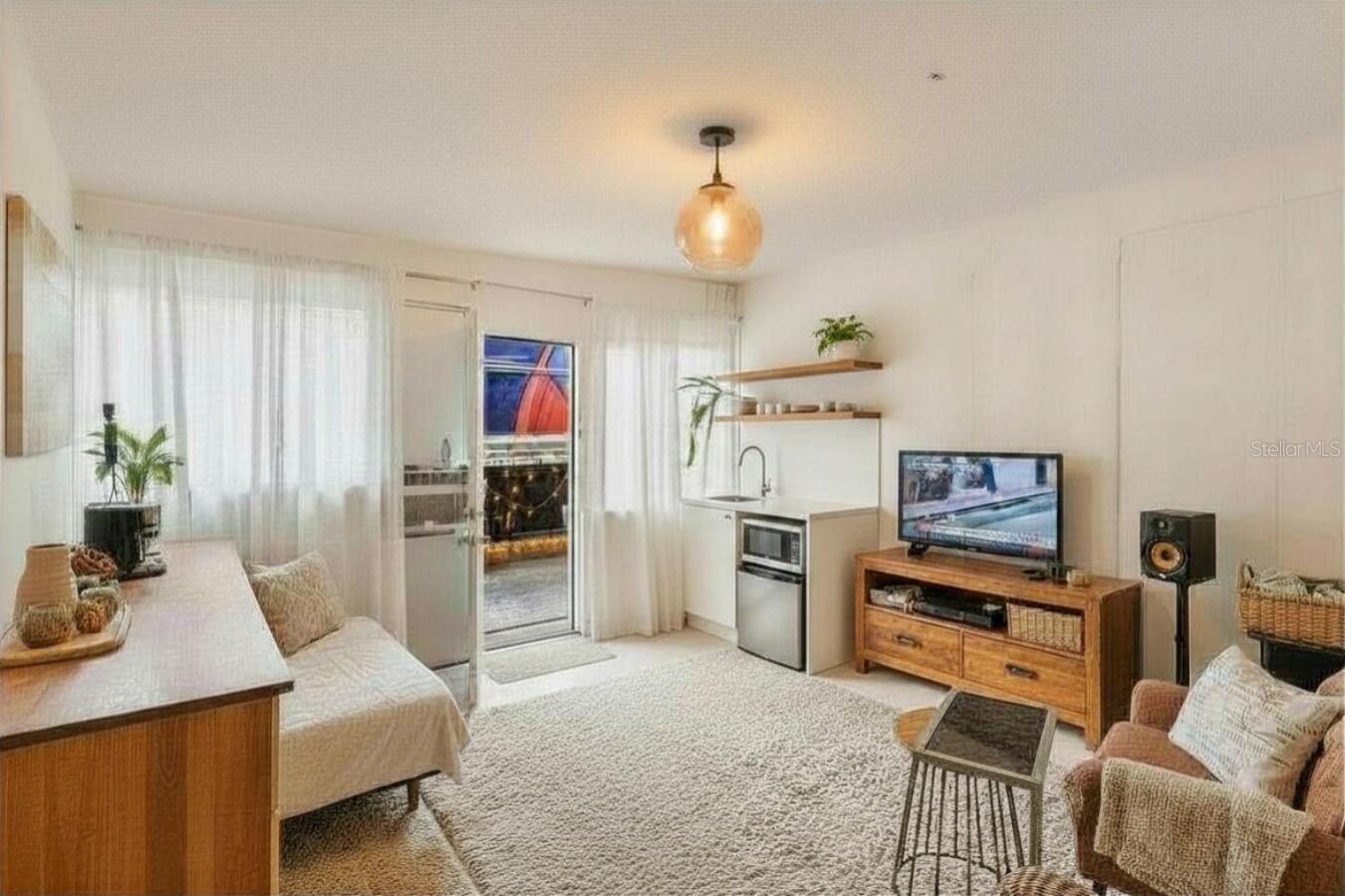1829 5th Property Photo 4