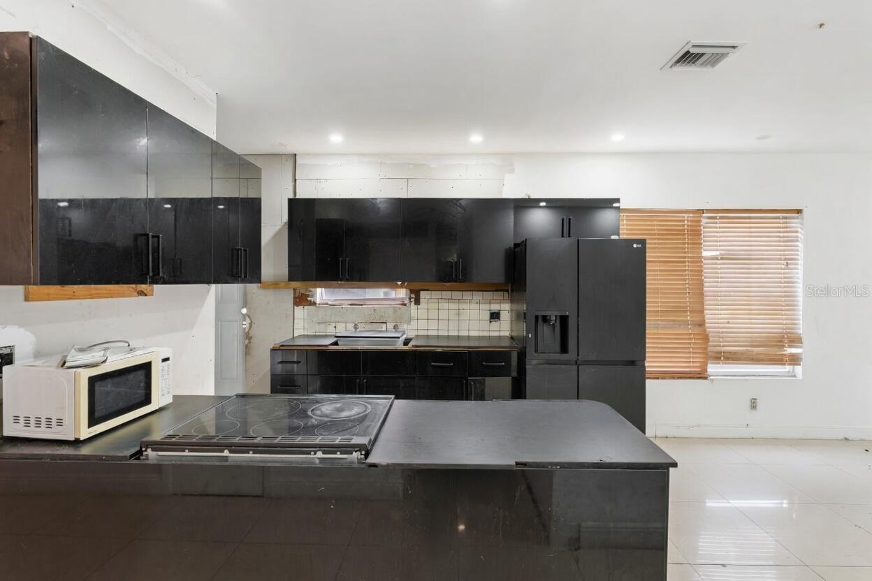1829 5th Property Photo 8