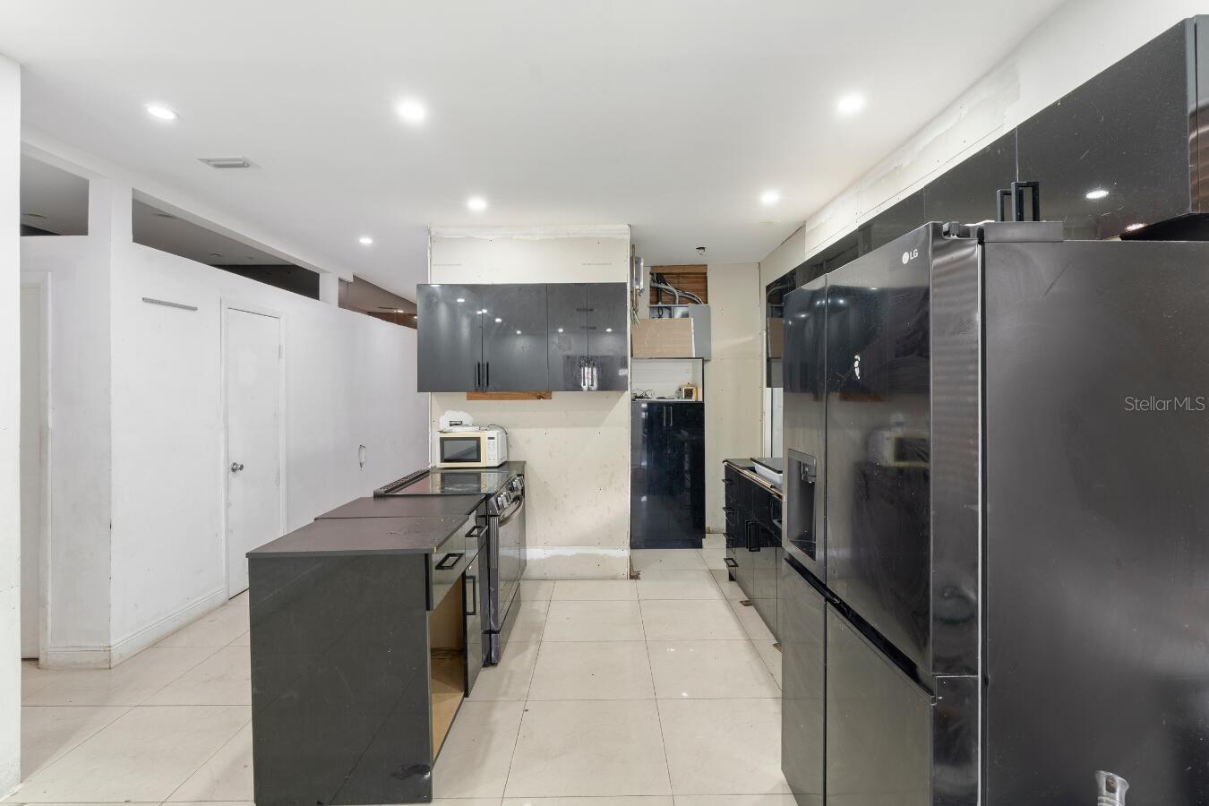 1829 5th Property Photo 9