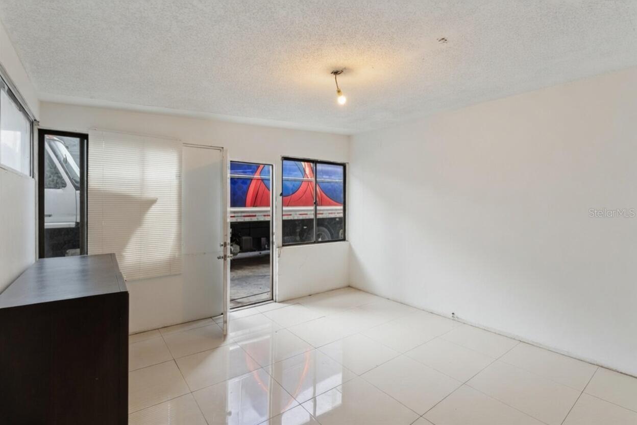 1829 5th Property Photo 10