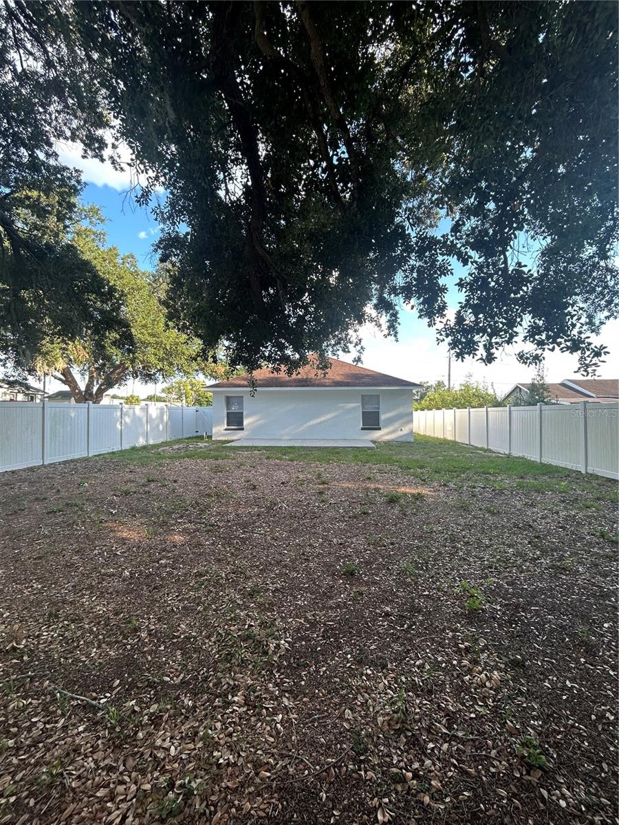 702 Lemon Ave Property Photo 3