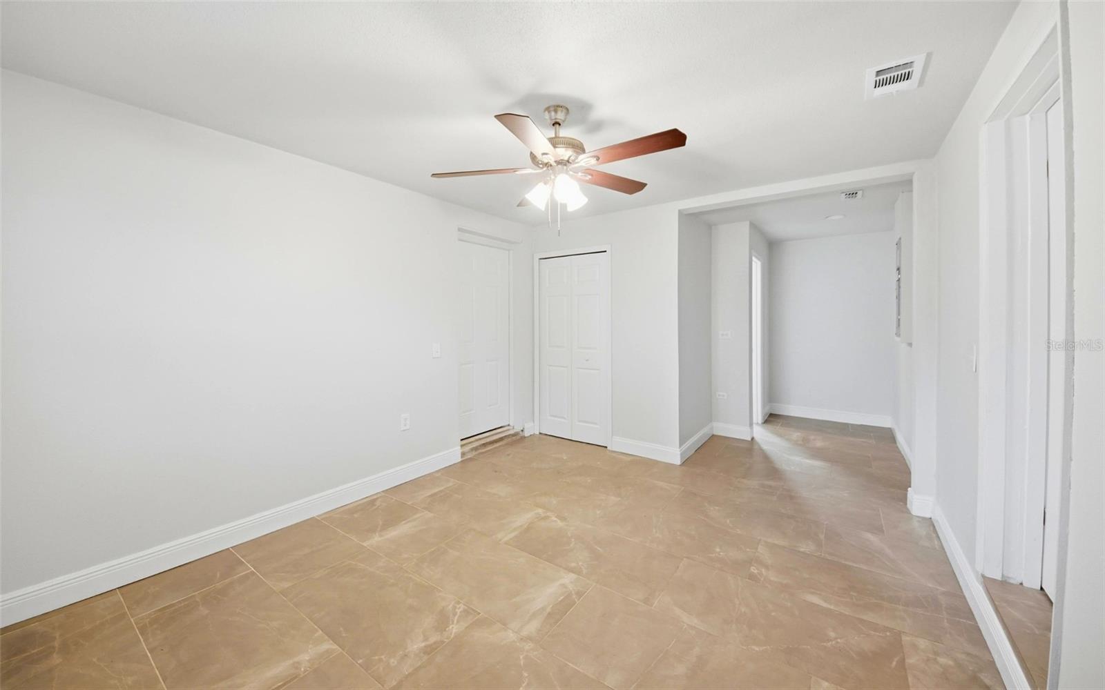 1715 Sunset Dr Property Photo 10