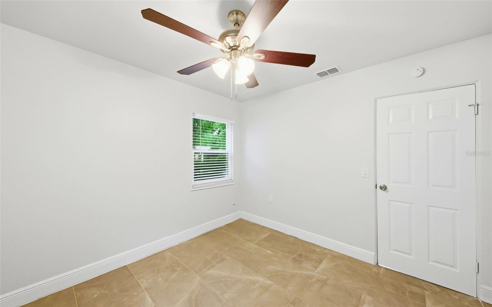 1715 Sunset Dr Property Photo 19