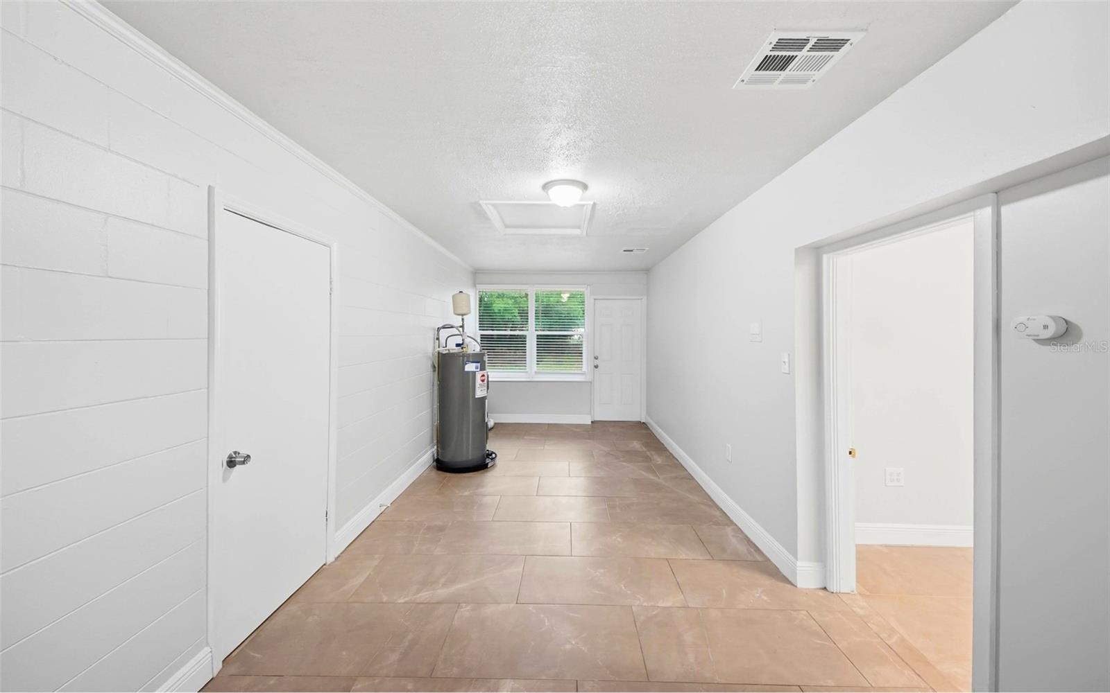 1715 Sunset Dr Property Photo 22
