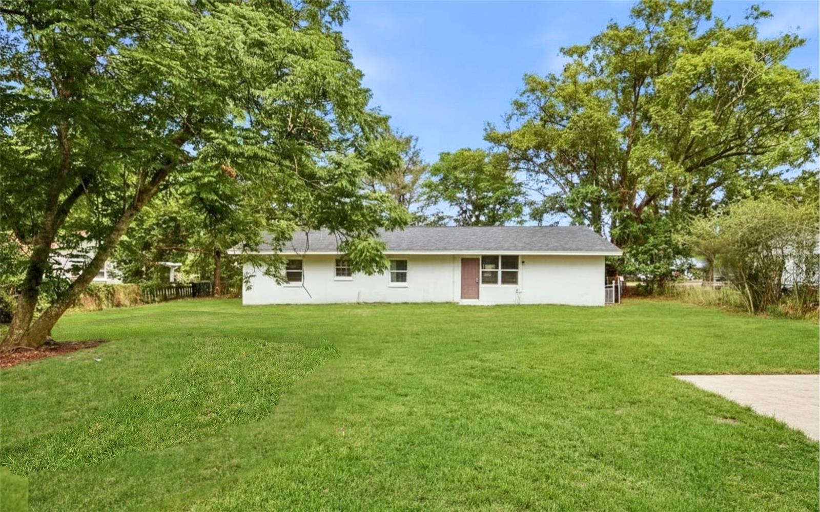 1715 Sunset Dr Property Photo 23