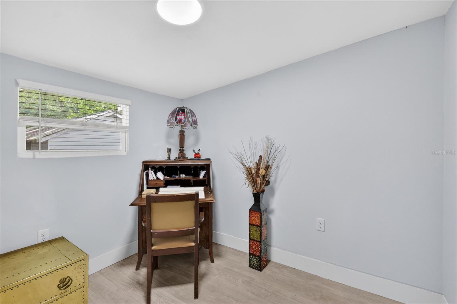 1114 Pine Ave Property Photo 12