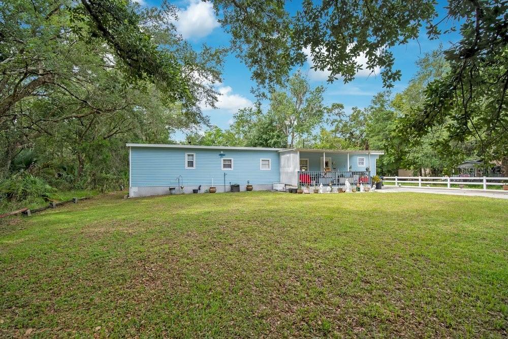 18222 Lynbrook Rd Property Photo 2
