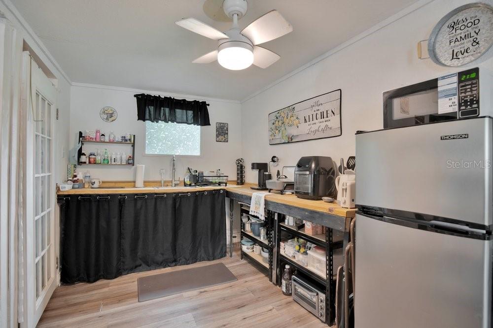 18222 Lynbrook Rd Property Photo 17