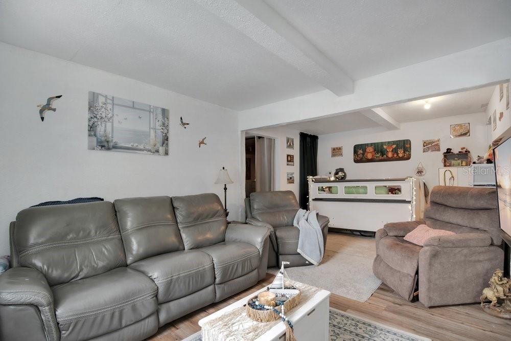 18222 Lynbrook Rd Property Photo 23