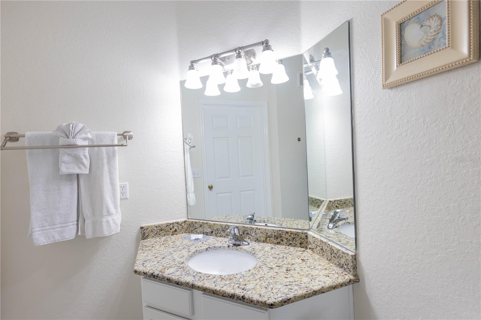 2784 Almaton Loop #301 Property Photo 24