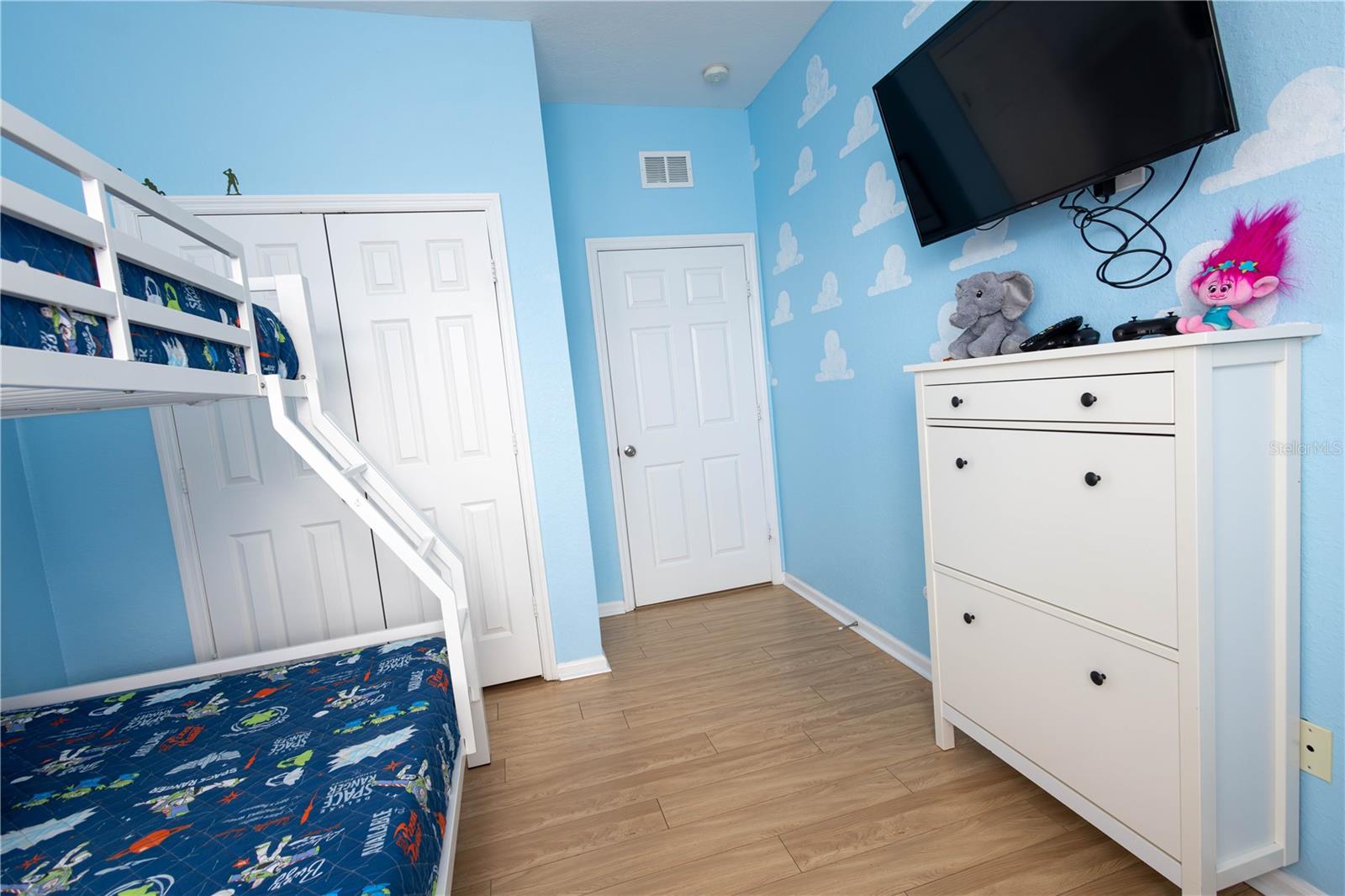 2784 Almaton Loop #301 Property Photo 32