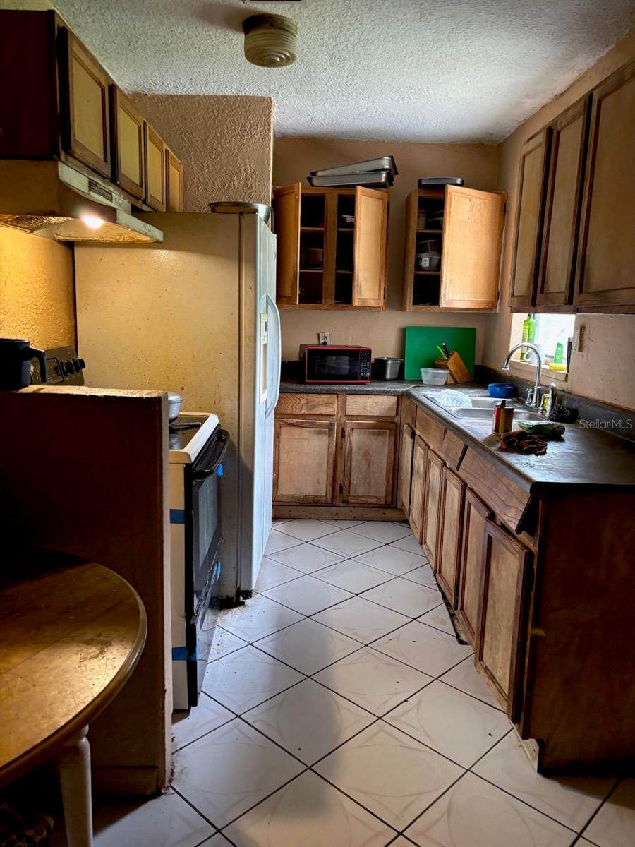 1014 37th St Property Photo 16