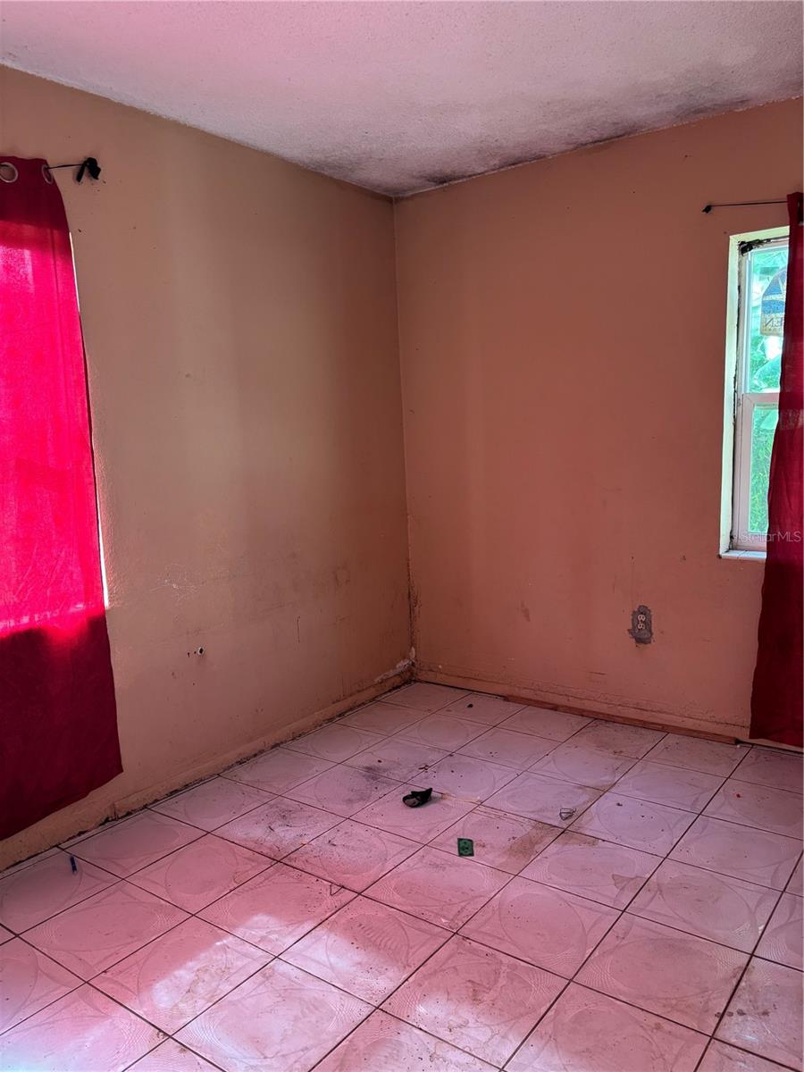 1014 37th St Property Photo 21
