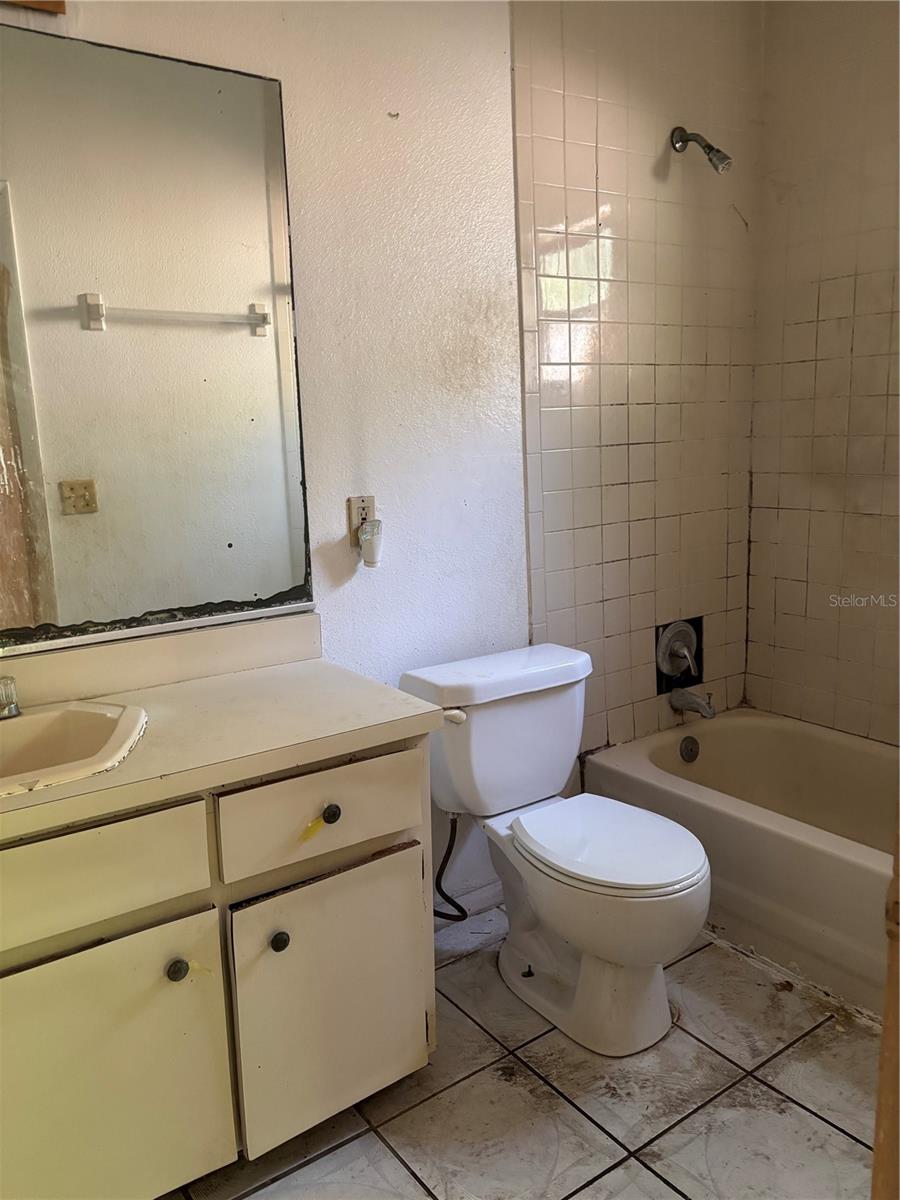 1014 37th St Property Photo 28