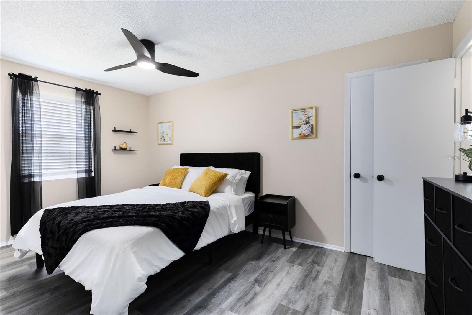 1228 E Muriel St Property Photo 11