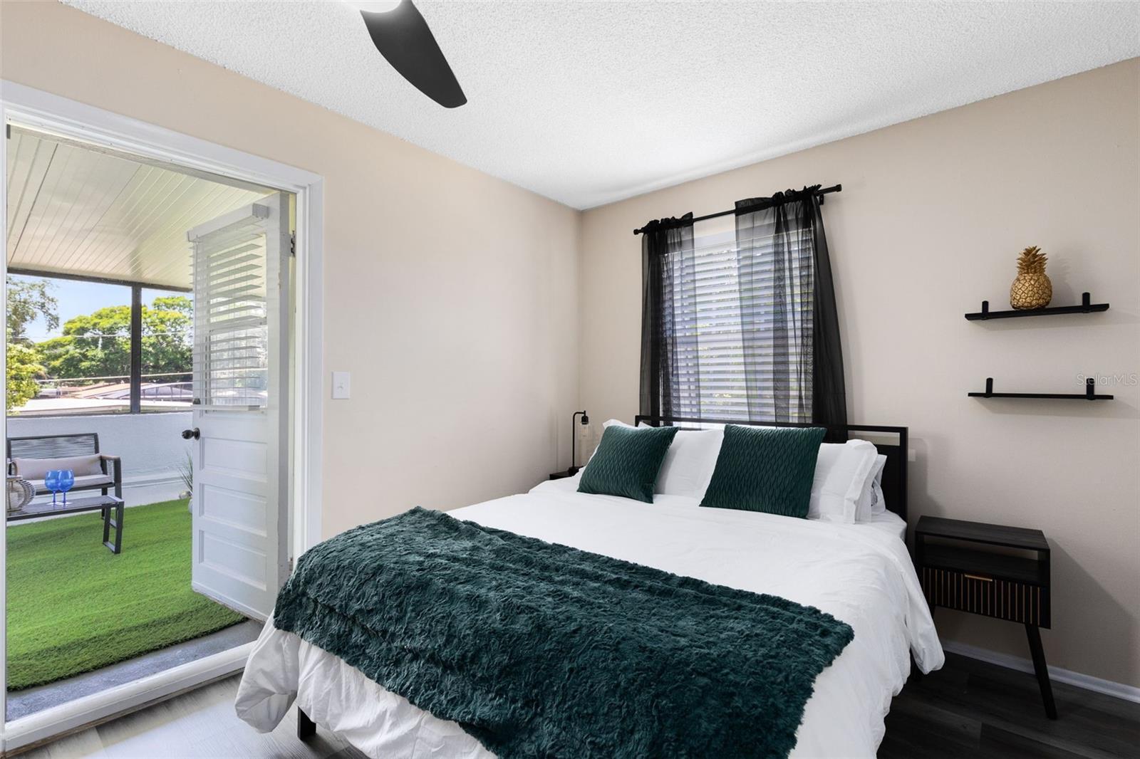 1228 E Muriel St Property Photo 16