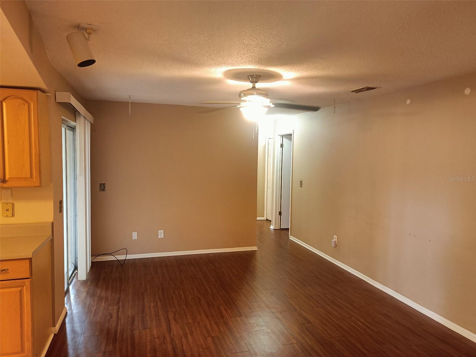 1840 Aster Dr Property Photo 3