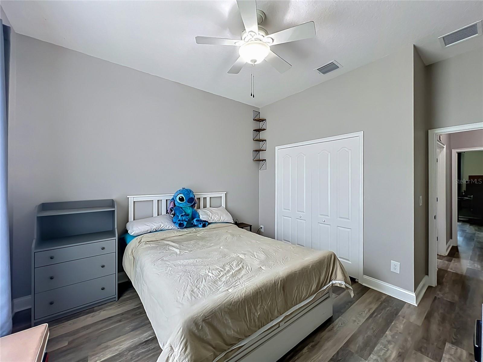 300 E Geneva St Property Photo 21