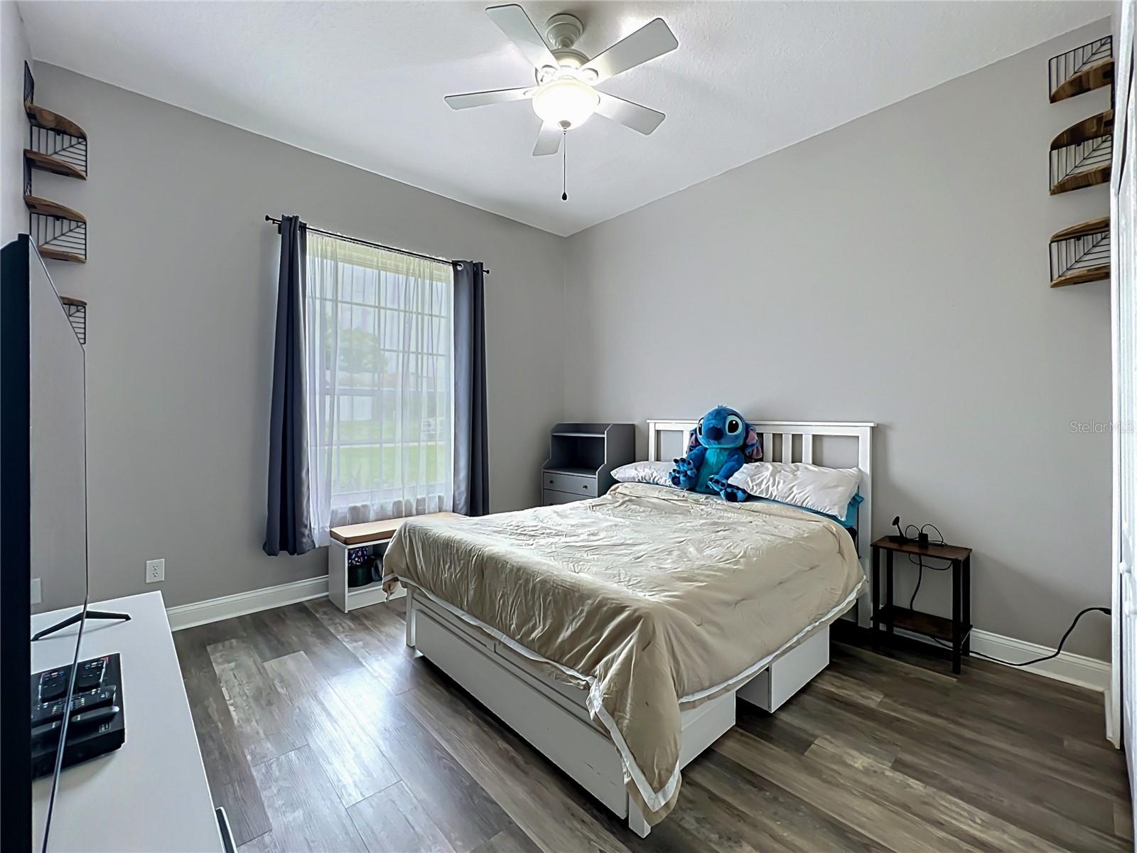 300 E Geneva St Property Photo 22