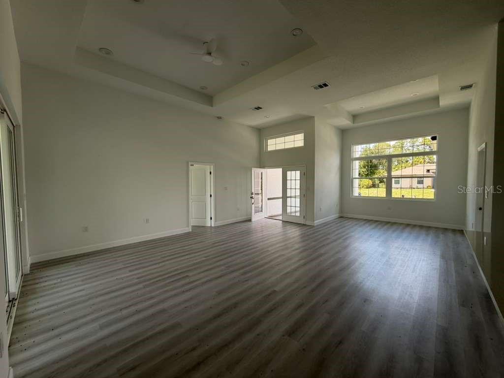 2551 Alhaven Ter Property Photo 9