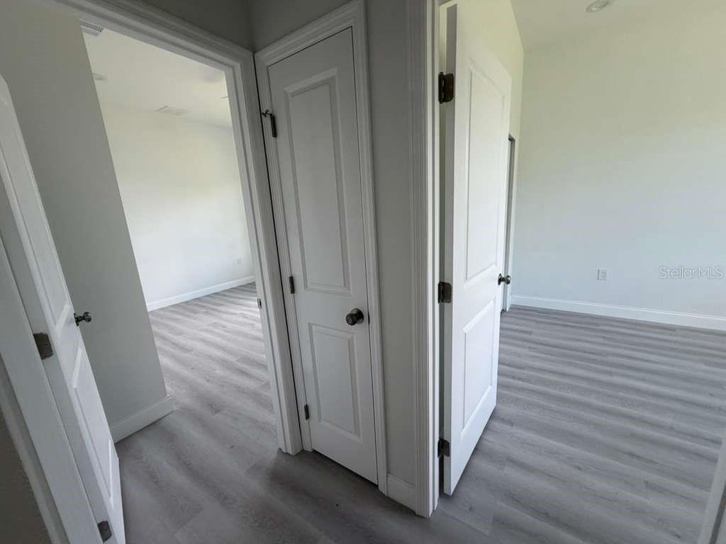 2551 Alhaven Ter Property Photo 14