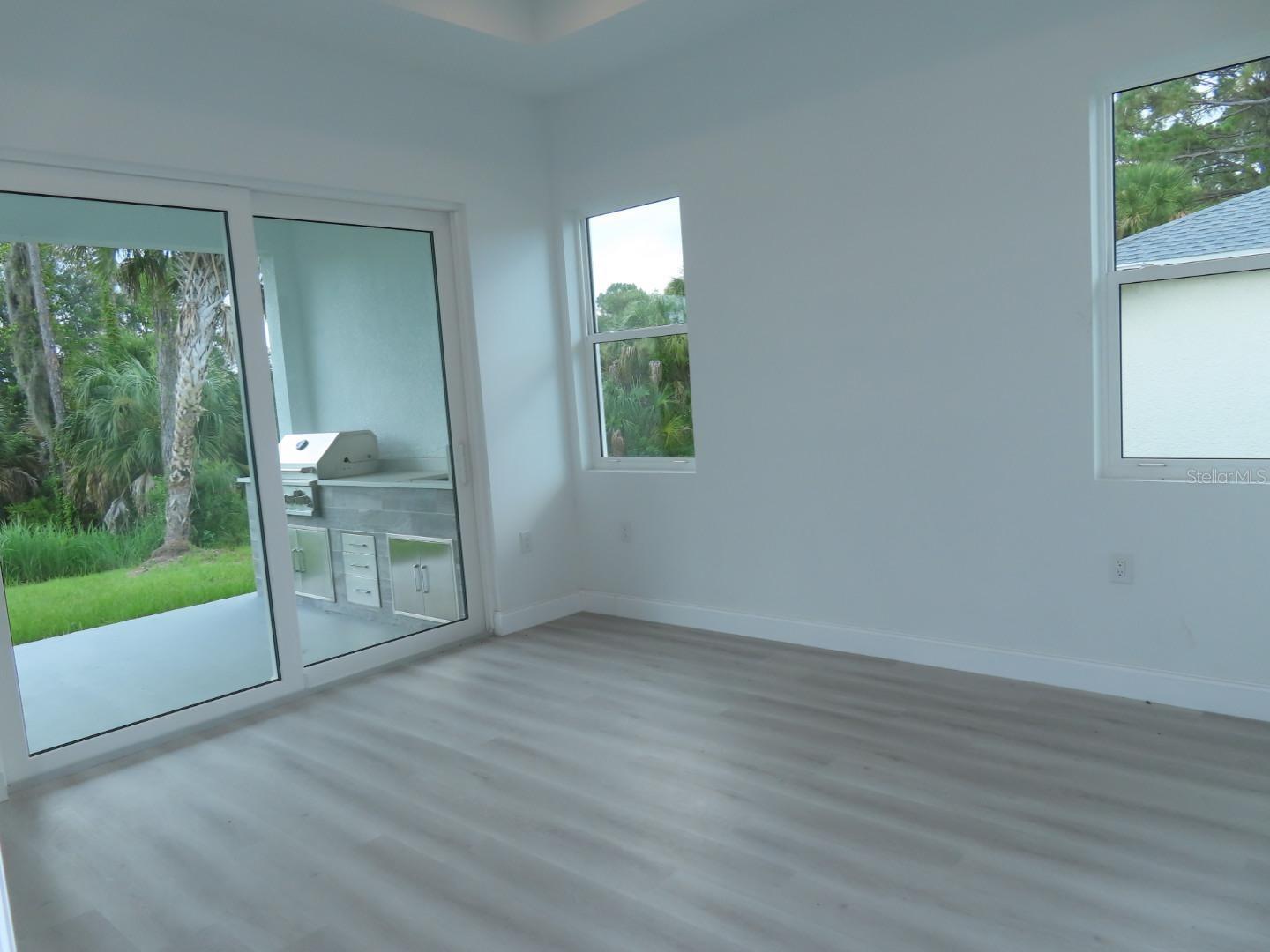 2551 Alhaven Ter Property Photo 18