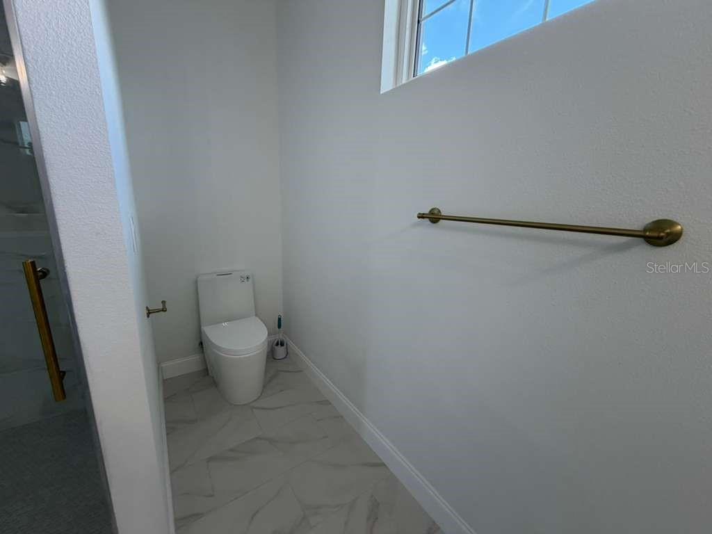 2551 Alhaven Ter Property Photo 25