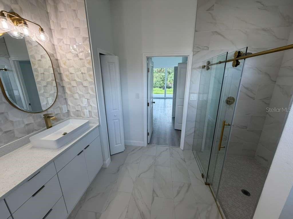 2551 Alhaven Ter Property Photo 27