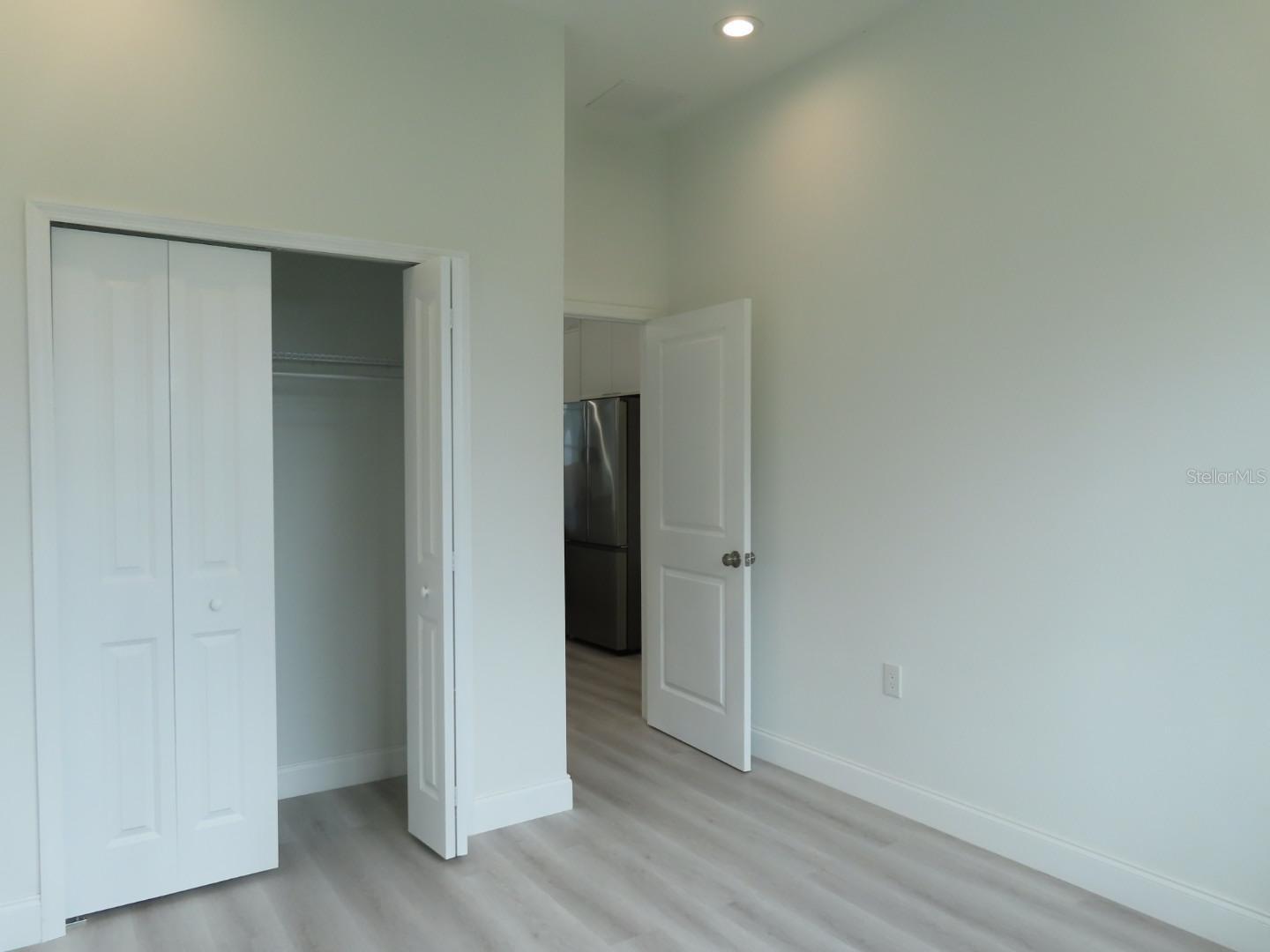 2551 Alhaven Ter Property Photo 32