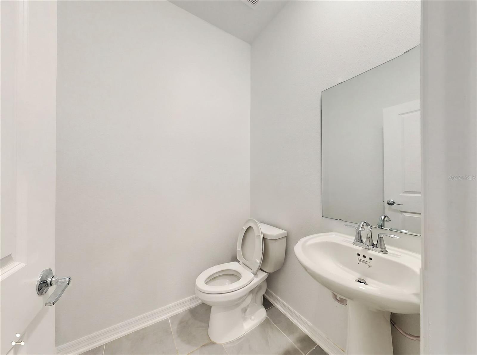 6084 Claystone Way Property Photo 15