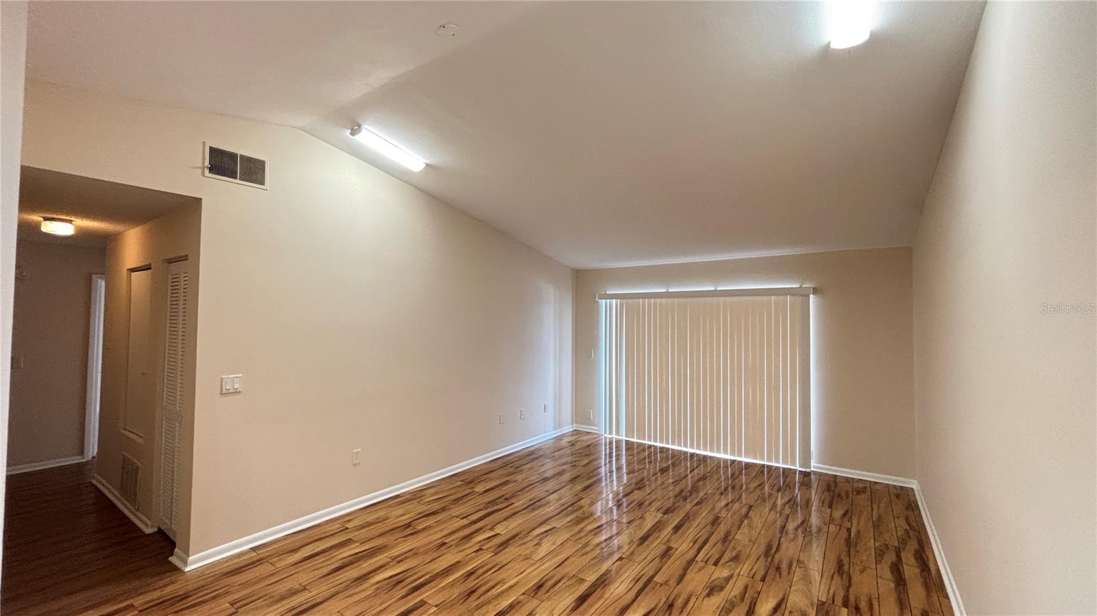 5169 Vineland Rd #b208 Property Photo 11