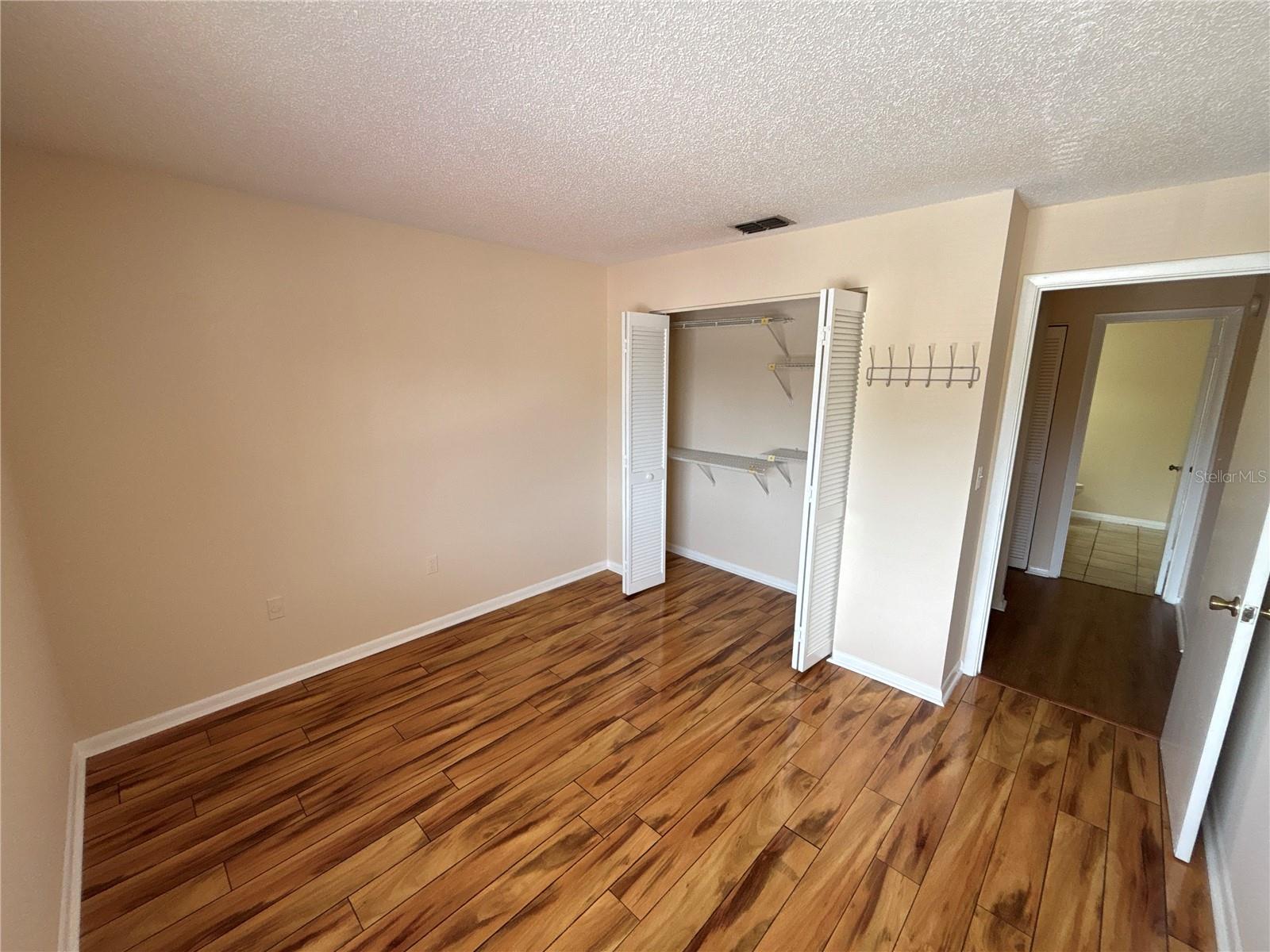 5169 Vineland Rd #b208 Property Photo 15