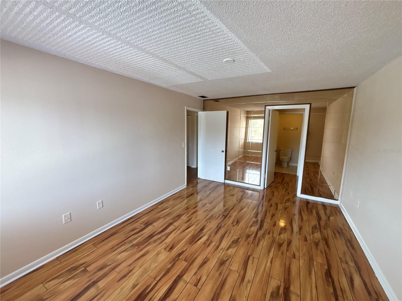 5169 Vineland Rd #b208 Property Photo 19