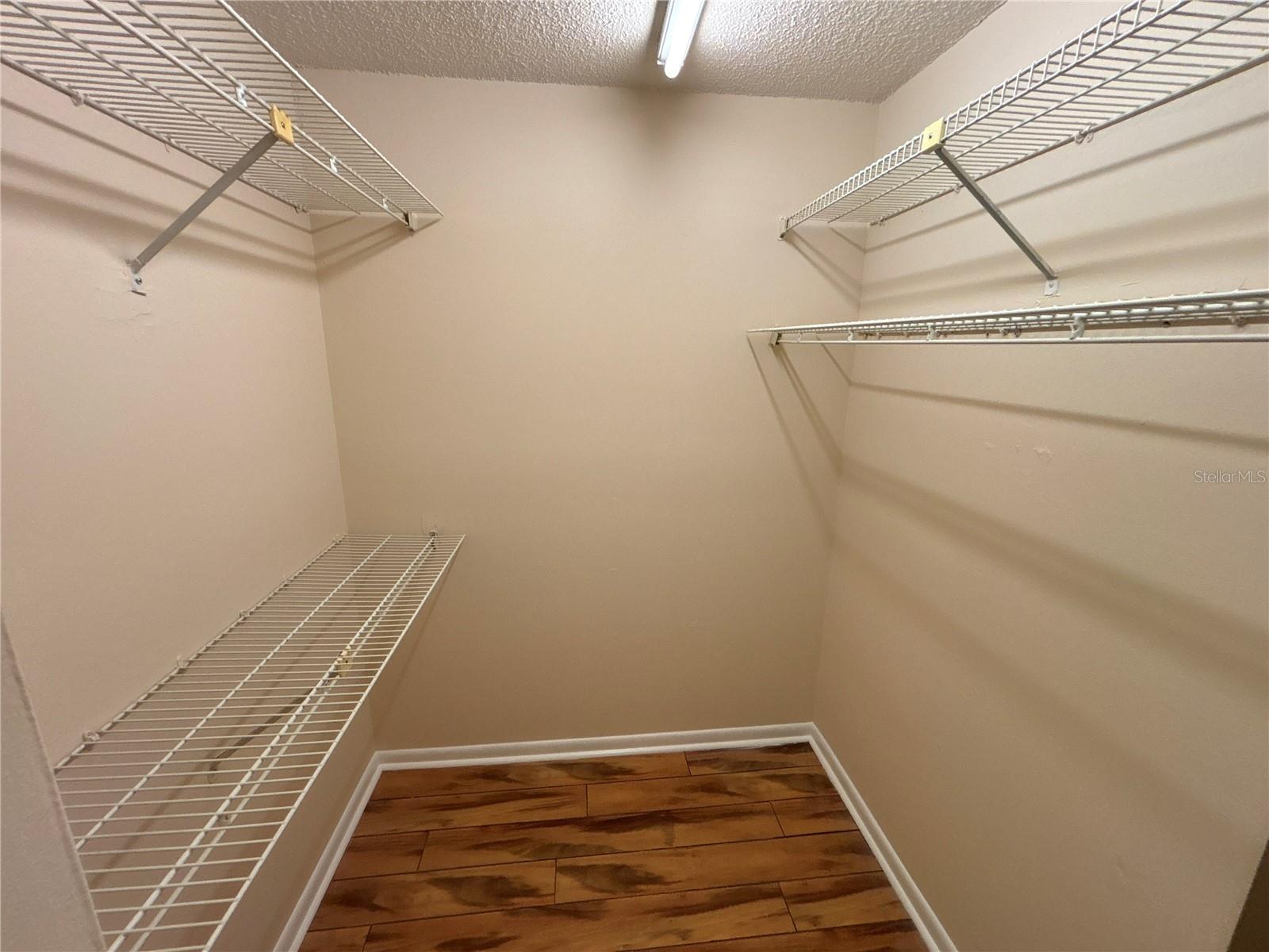 5169 Vineland Rd #b208 Property Photo 22