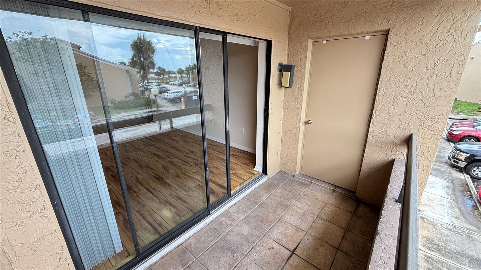 5169 Vineland Rd #b208 Property Photo 26