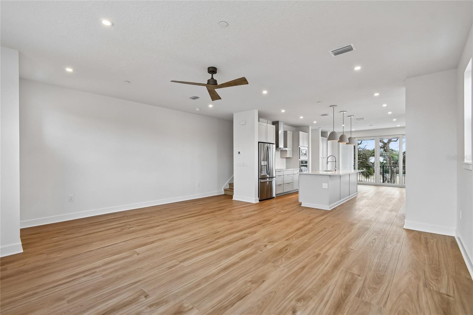 2101 Tidewatch Loop Property Photo 6