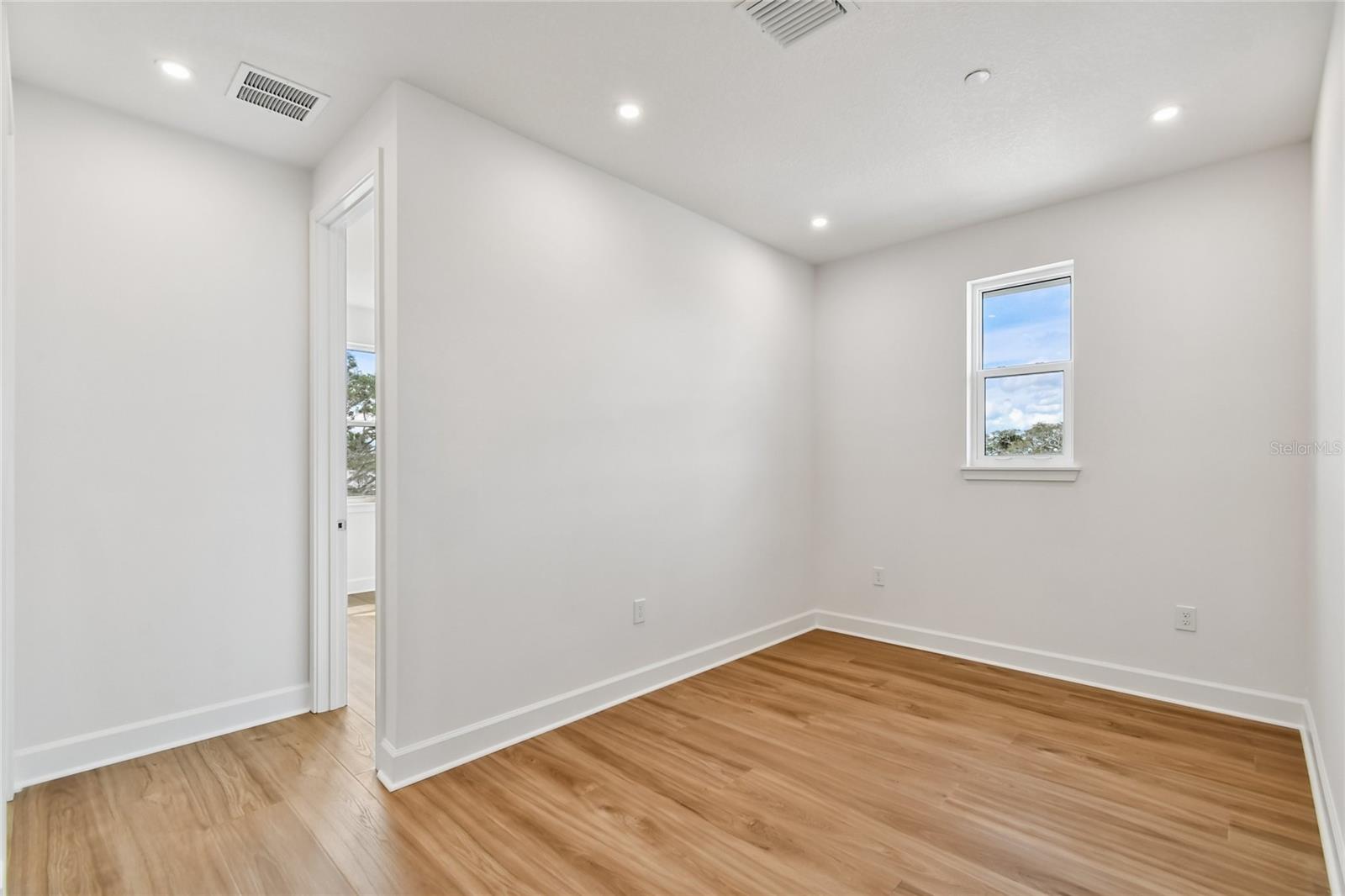 2101 Tidewatch Loop Property Photo 17