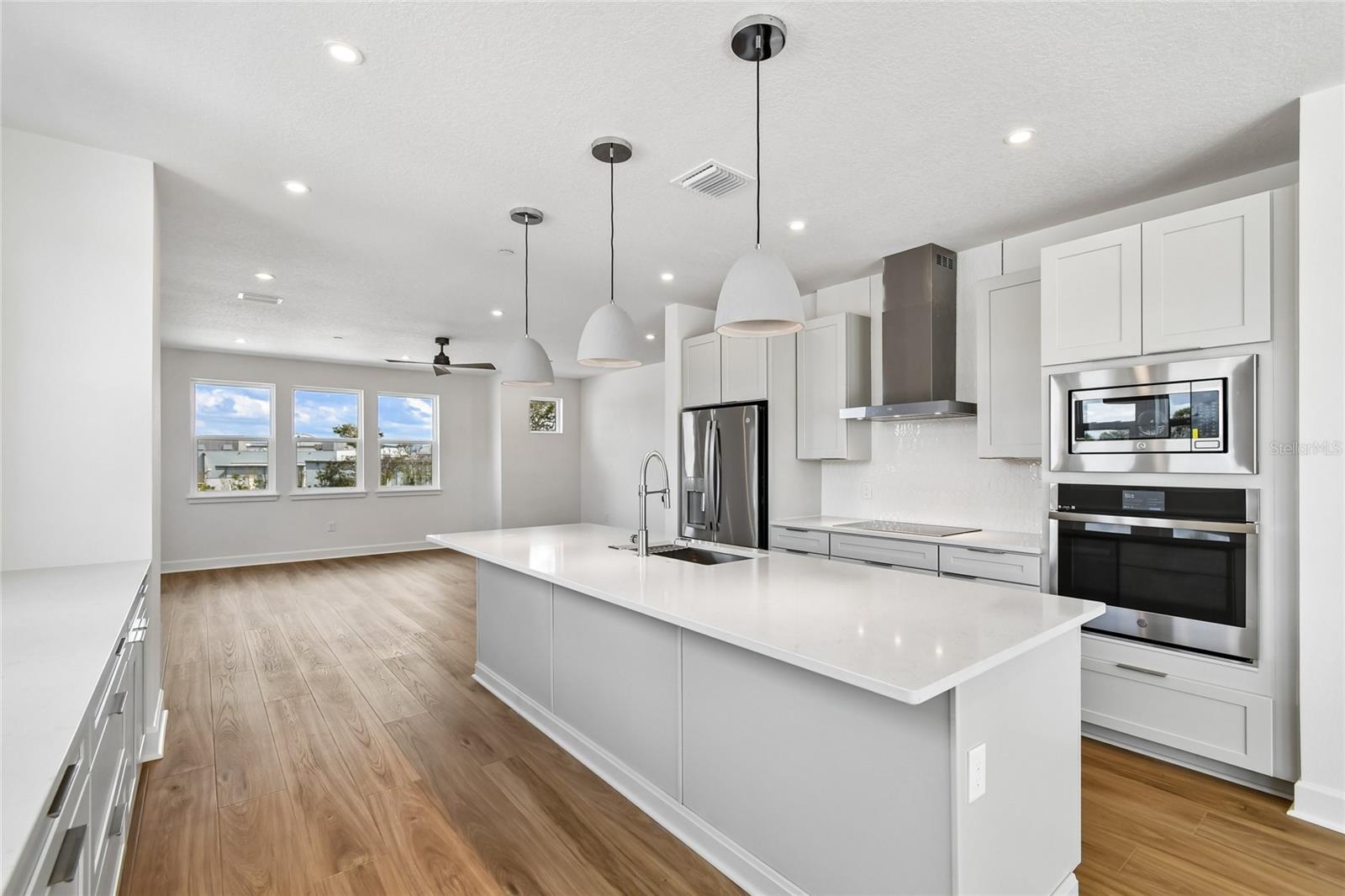 2101 Tidewatch Loop Property Photo 25