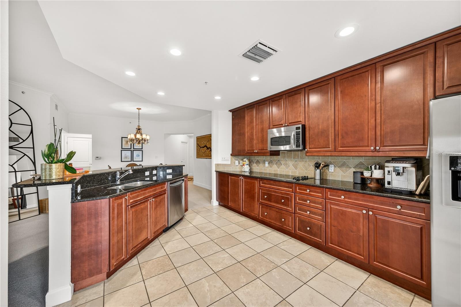 2305 Edgewater Dr #1210 Property Photo 10