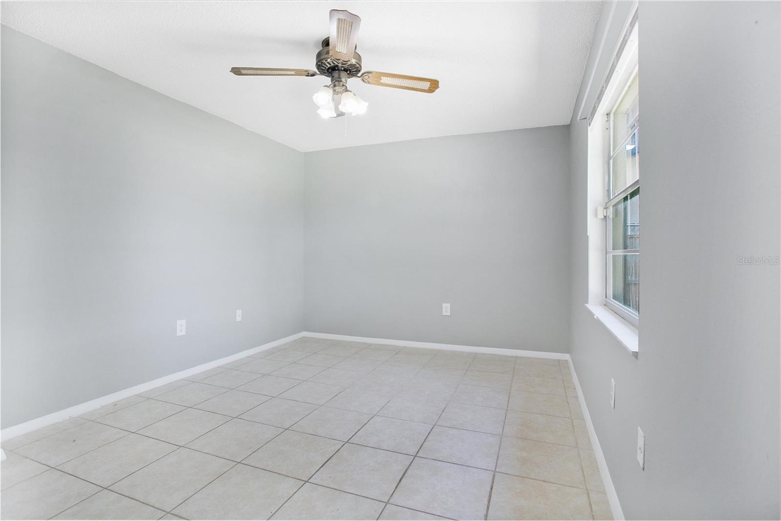405 Long Dr Property Photo 11