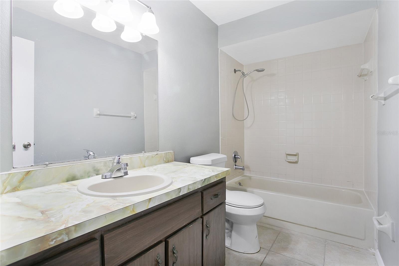 405 Long Dr Property Photo 13