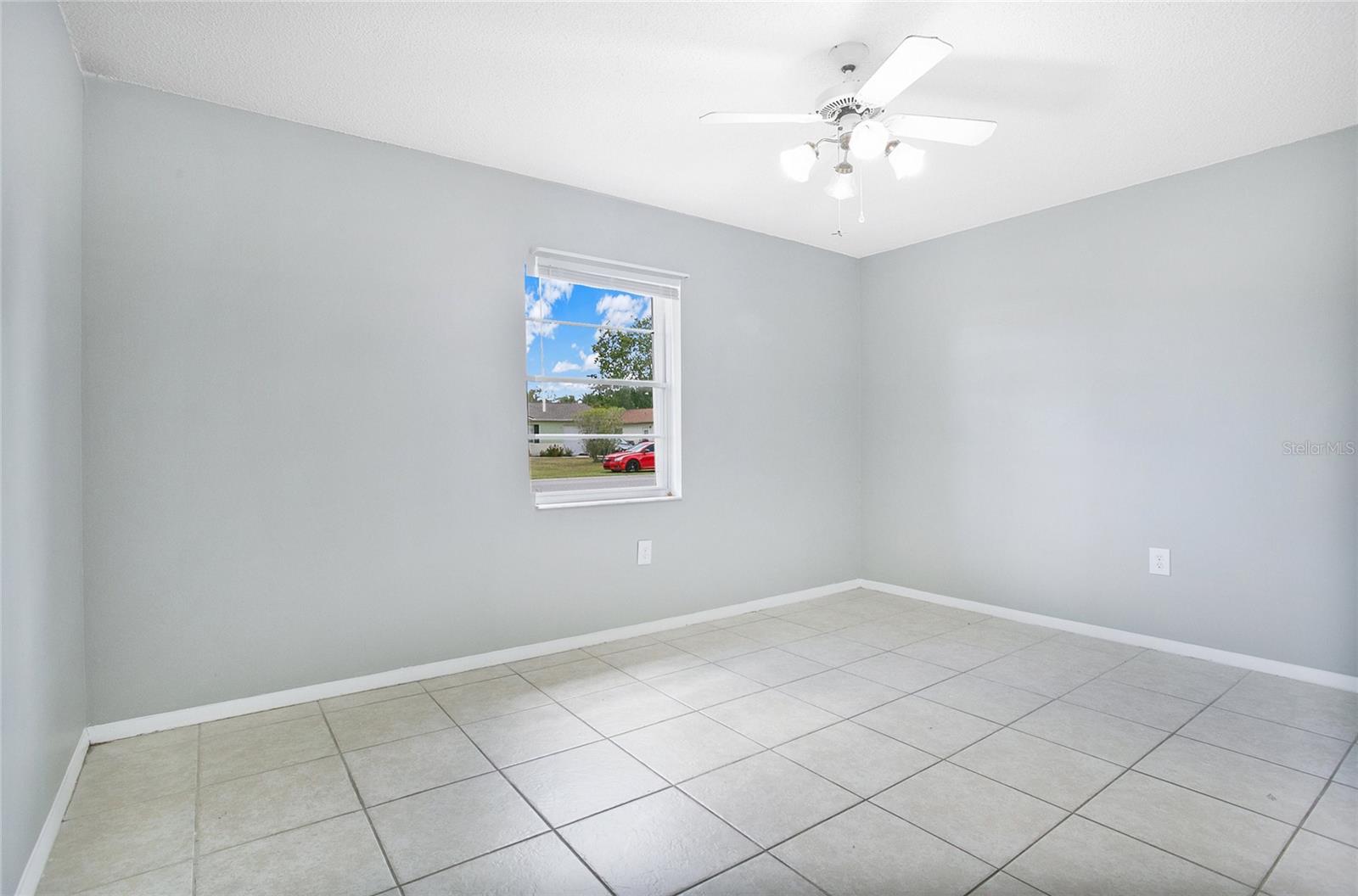 405 Long Dr Property Photo 14