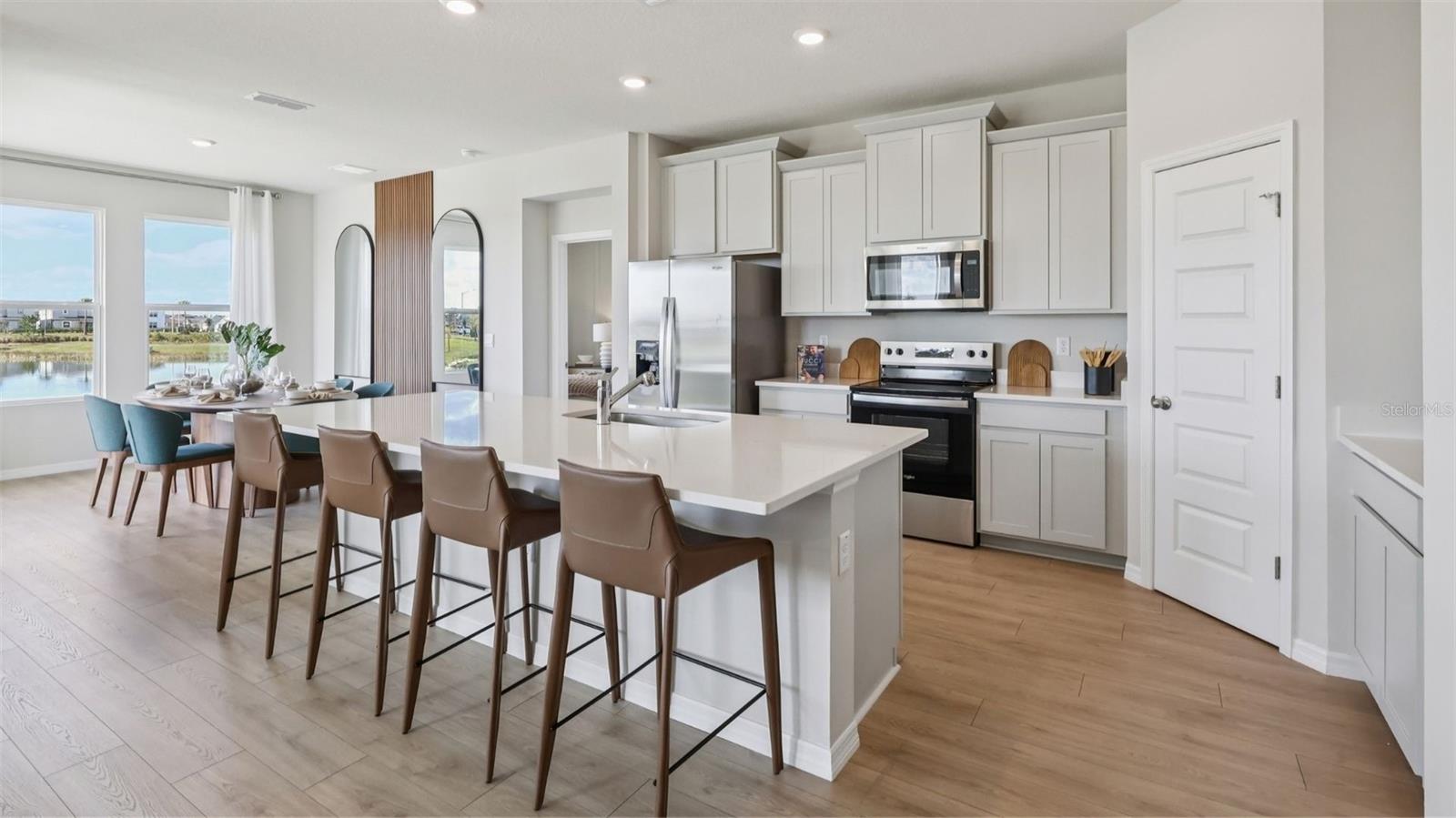 3046 Kingsman Trl Property Photo 4